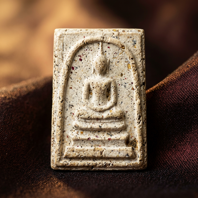 龙婆多(瓦巴鲁清批):近代必打王与皇室尊崇的圣僧